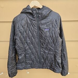 Patagonia Black Quilted Hooded Puffer Jacket in Excellent Condition